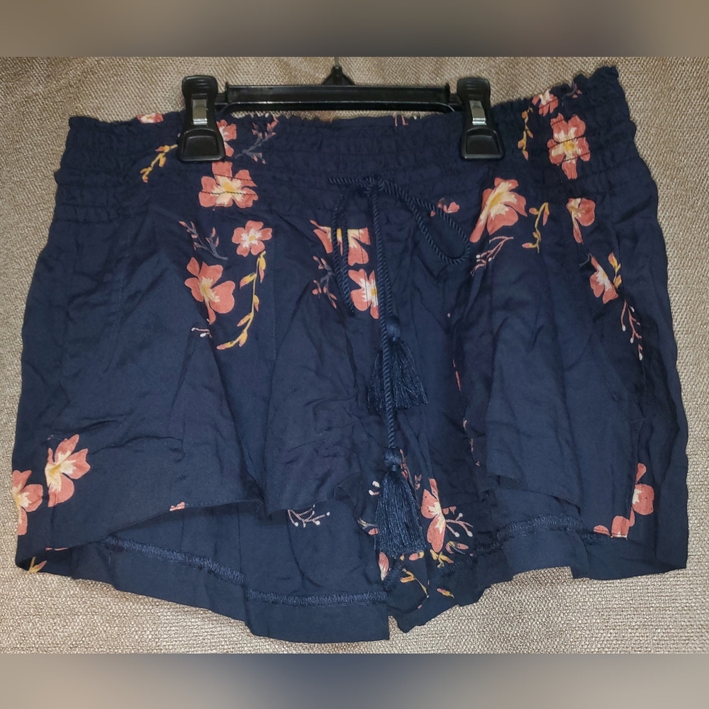 Roxy Bohemian Floral tassel drawstring elastic shorts SZ 8